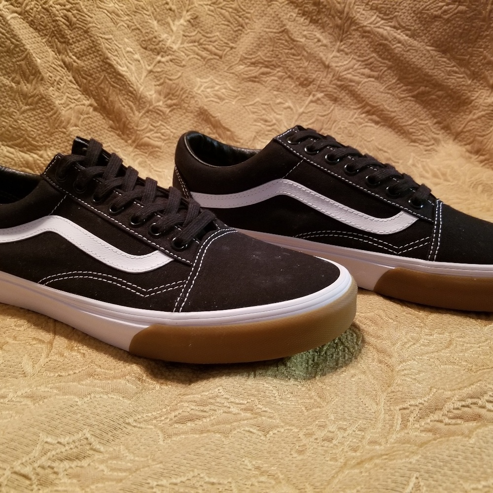 VANS Authentic Sneakers Black 10 Mens New.